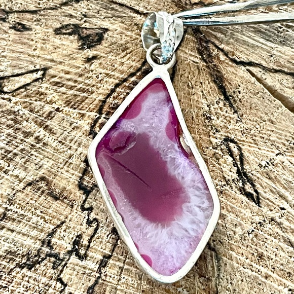 Pink Solar Agate Pendant - Picture 3 of 5